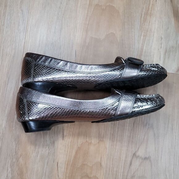 🔹️Arturo Chiang Bronze Buckled Leather Loafers Size 8.5 - Picture 9 of 15